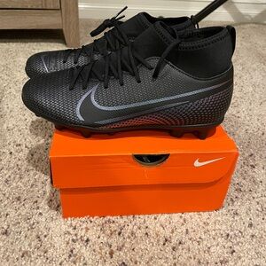 NWT Nike Mercurial Superfly 7 Club